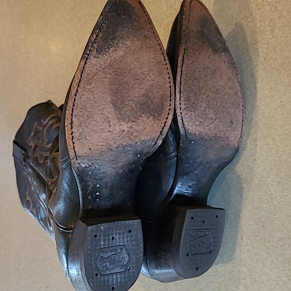 Tony Lama Men's 10.5D Style C 1912 Black Leather Cowboy boots - Picture 9 of 16